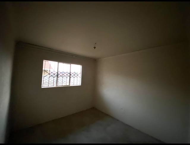 2 BEDROOM HOUSE FOR SALE IN EVATON WEST